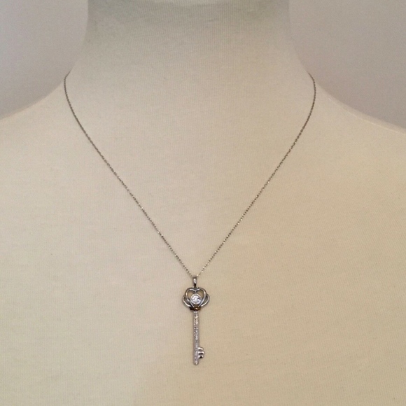 NEW Diamond Silver (Sterling) Key Pendant Necklace 10k - Picture 4 of 10